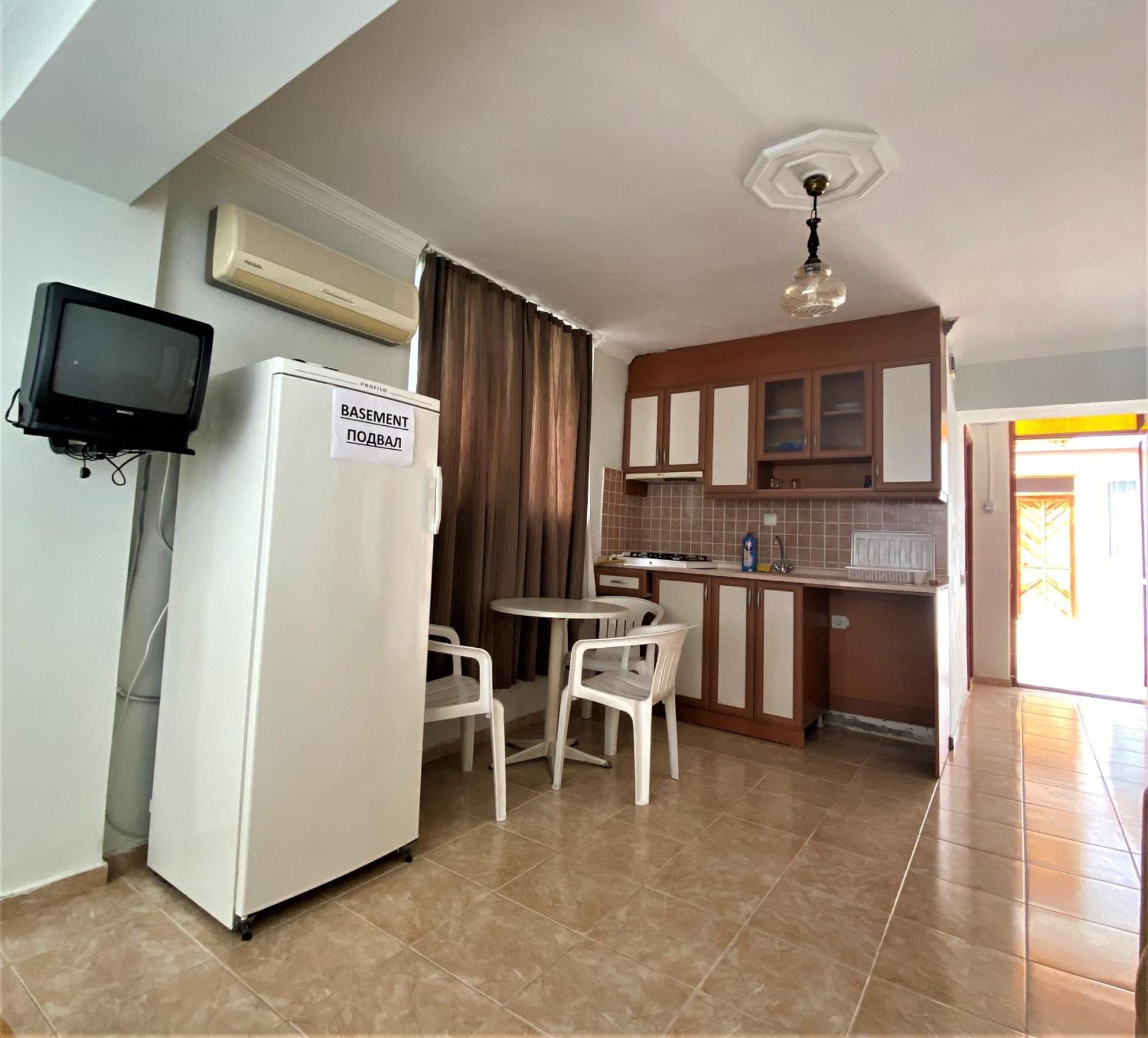 Erol Apart Kemer Quarto foto